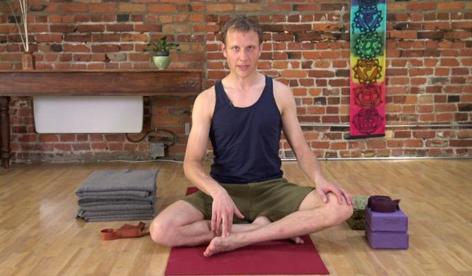 Yoga for Absolute Beginners: Sukhasana and Dandasana