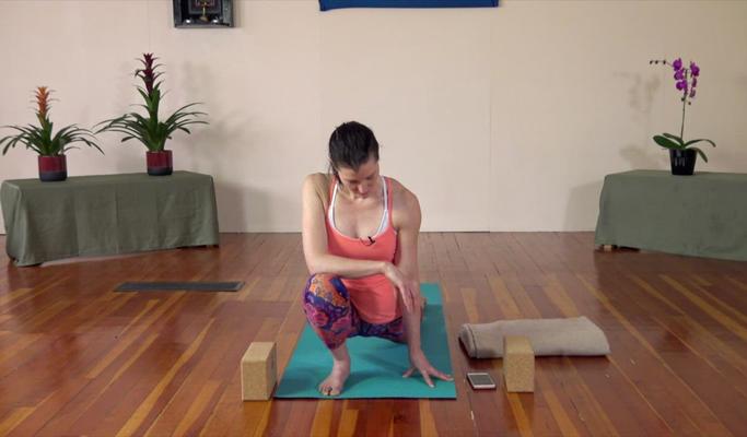 Yin Yoga to Nourish Your Hips